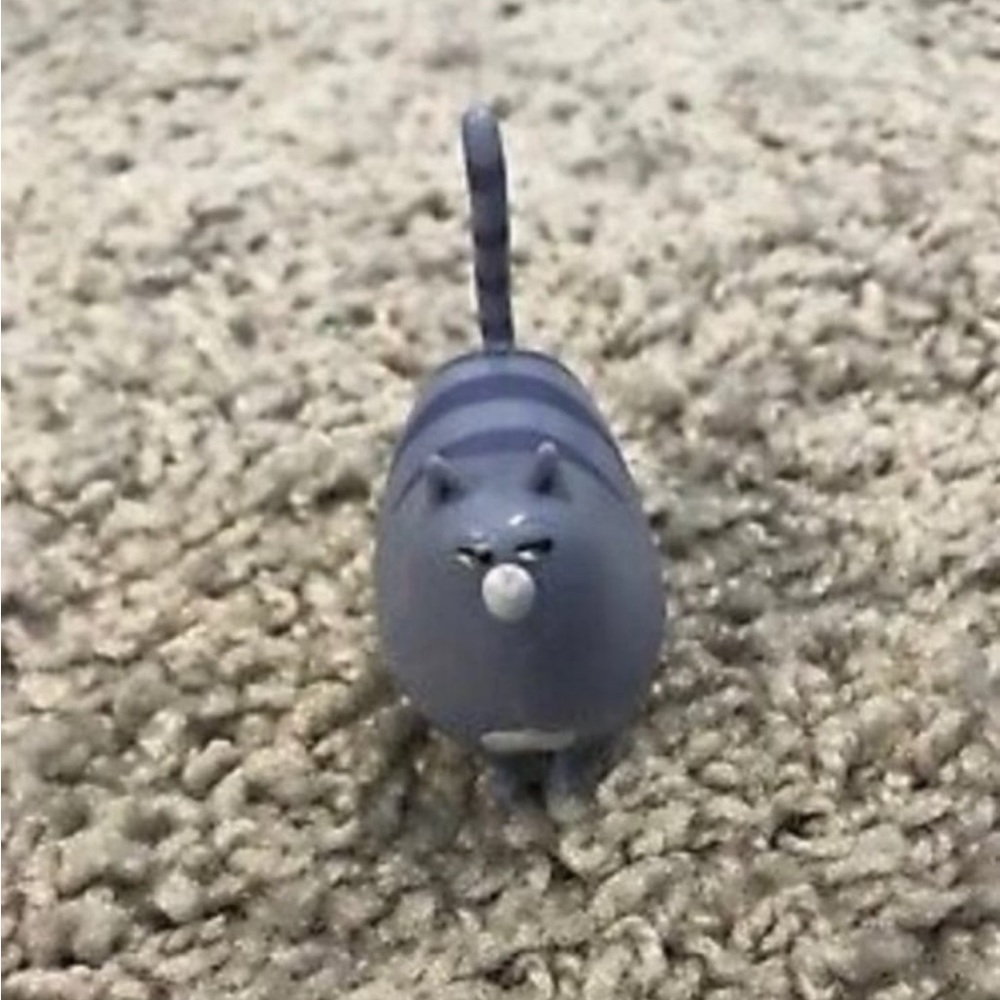 The Secret Life of Pets Chloe figurine